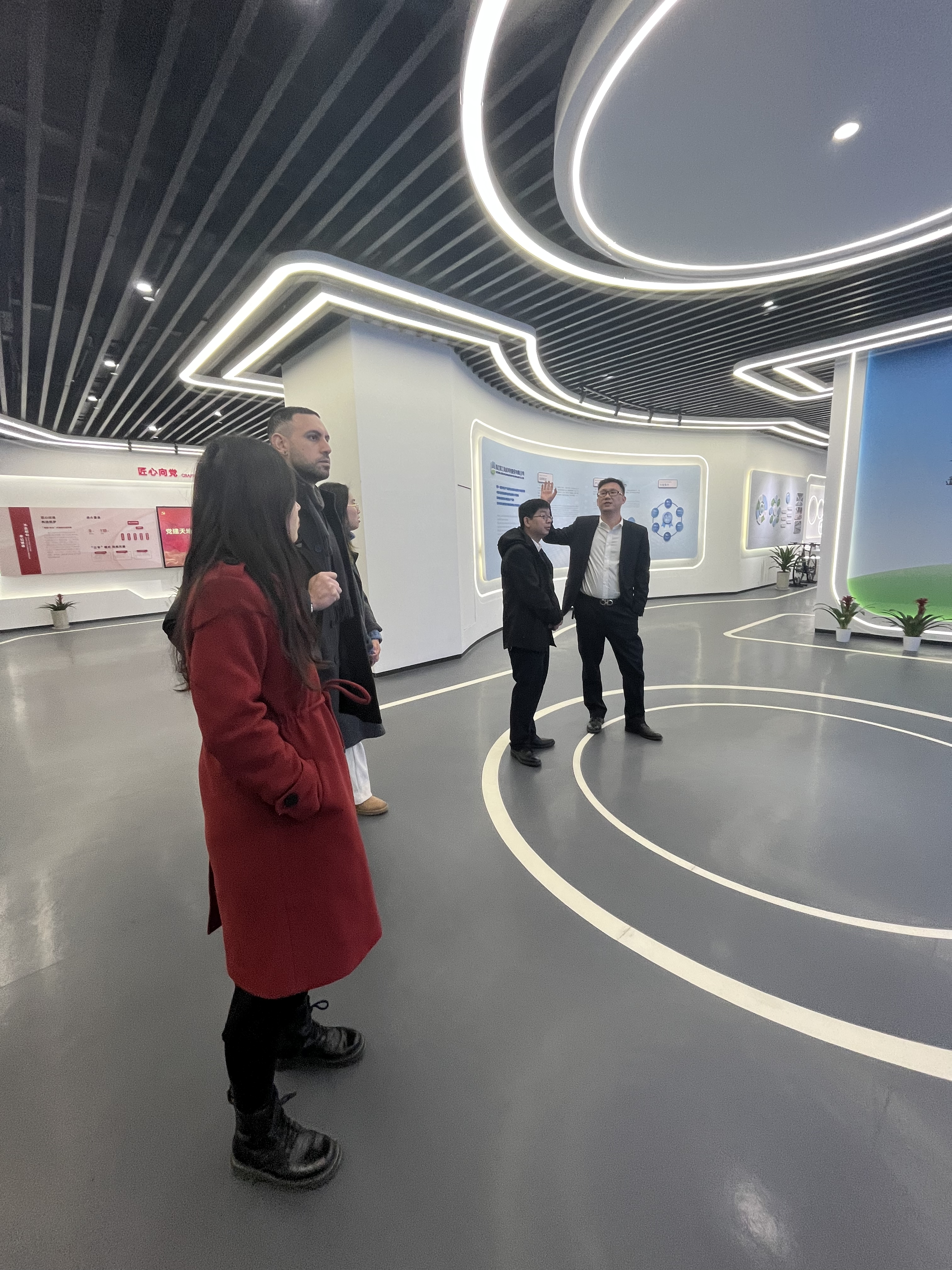 莱曼专家考察精工集团 探寻产业协同新模式