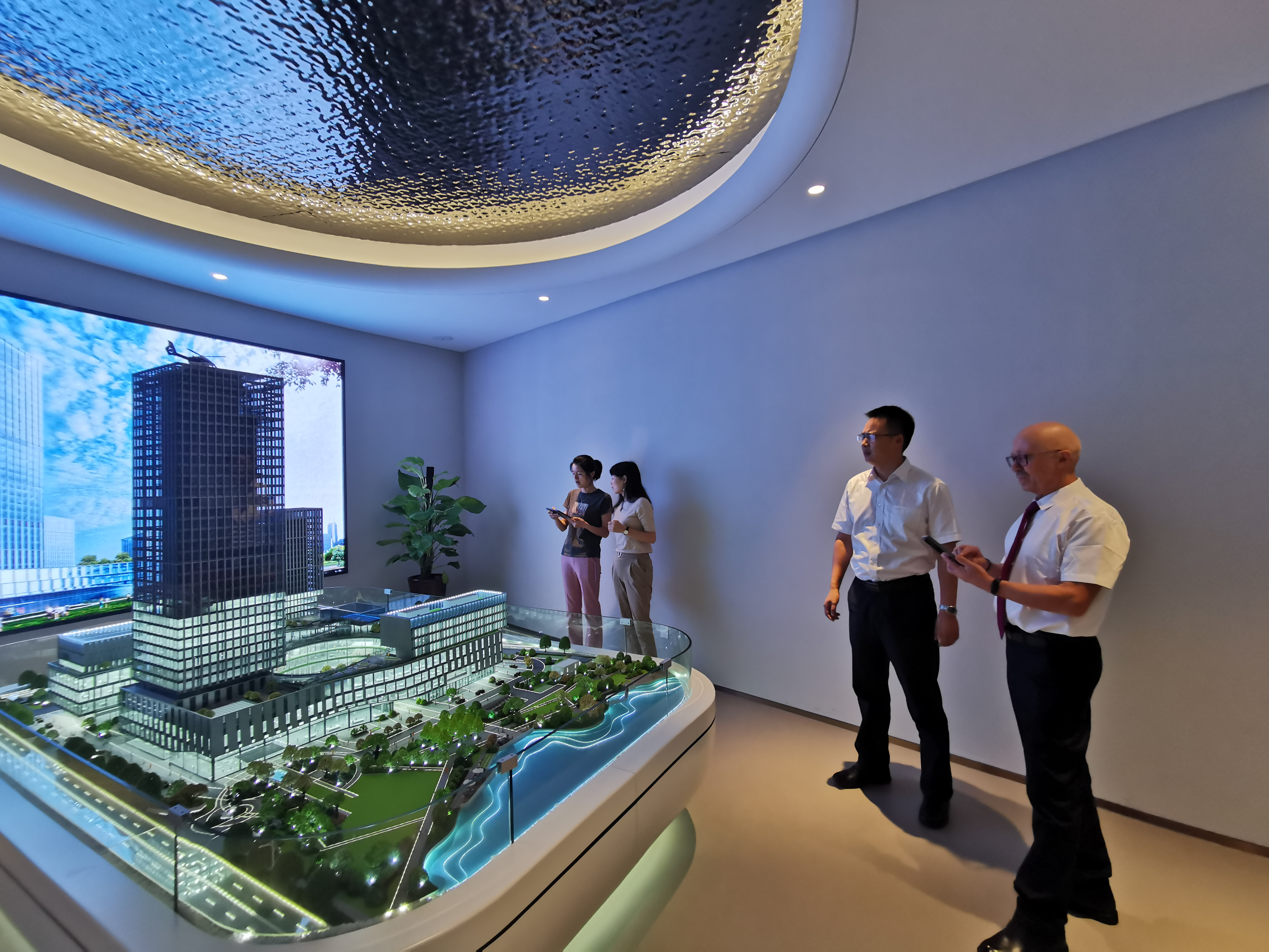 米克拉博士助力宝业集团 拓展国际合作视野